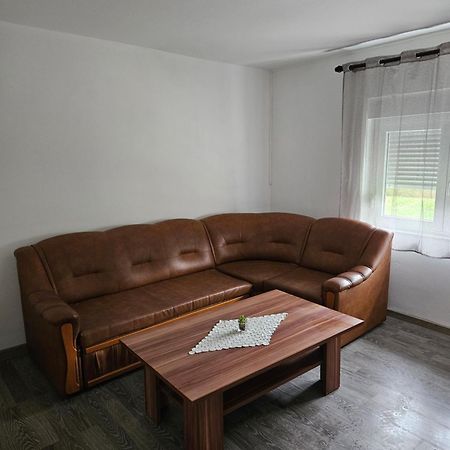 Apartman Mile - Holiday House สโมลยานัซ ภายนอก รูปภาพ