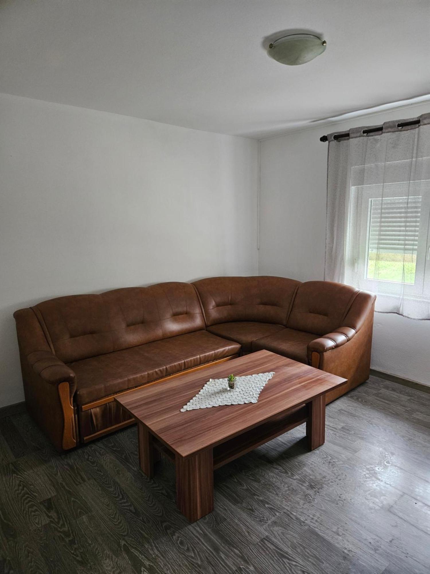 Apartman Mile - Holiday House สโมลยานัซ ภายนอก รูปภาพ