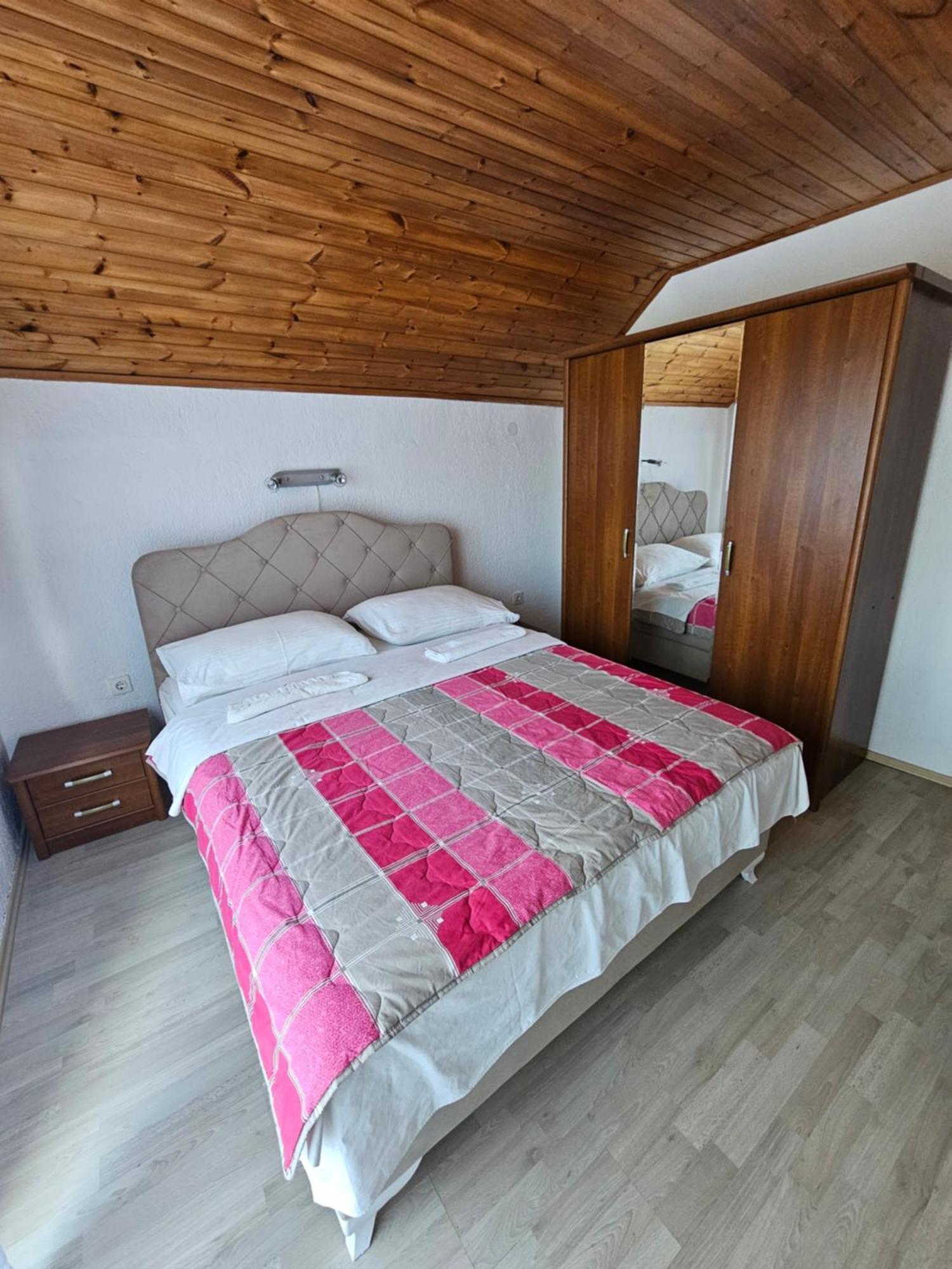 Apartman Mile - Holiday House สโมลยานัซ ภายนอก รูปภาพ