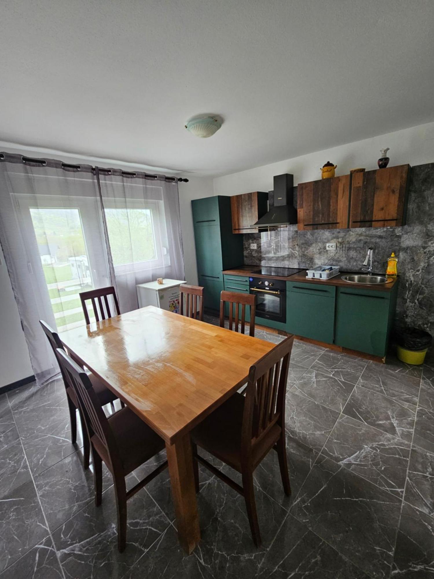 Apartman Mile - Holiday House สโมลยานัซ ภายนอก รูปภาพ